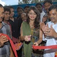 Sneha Ullal Inaugurates Kuber Jewellery Opening - Gallery | Picture 90879